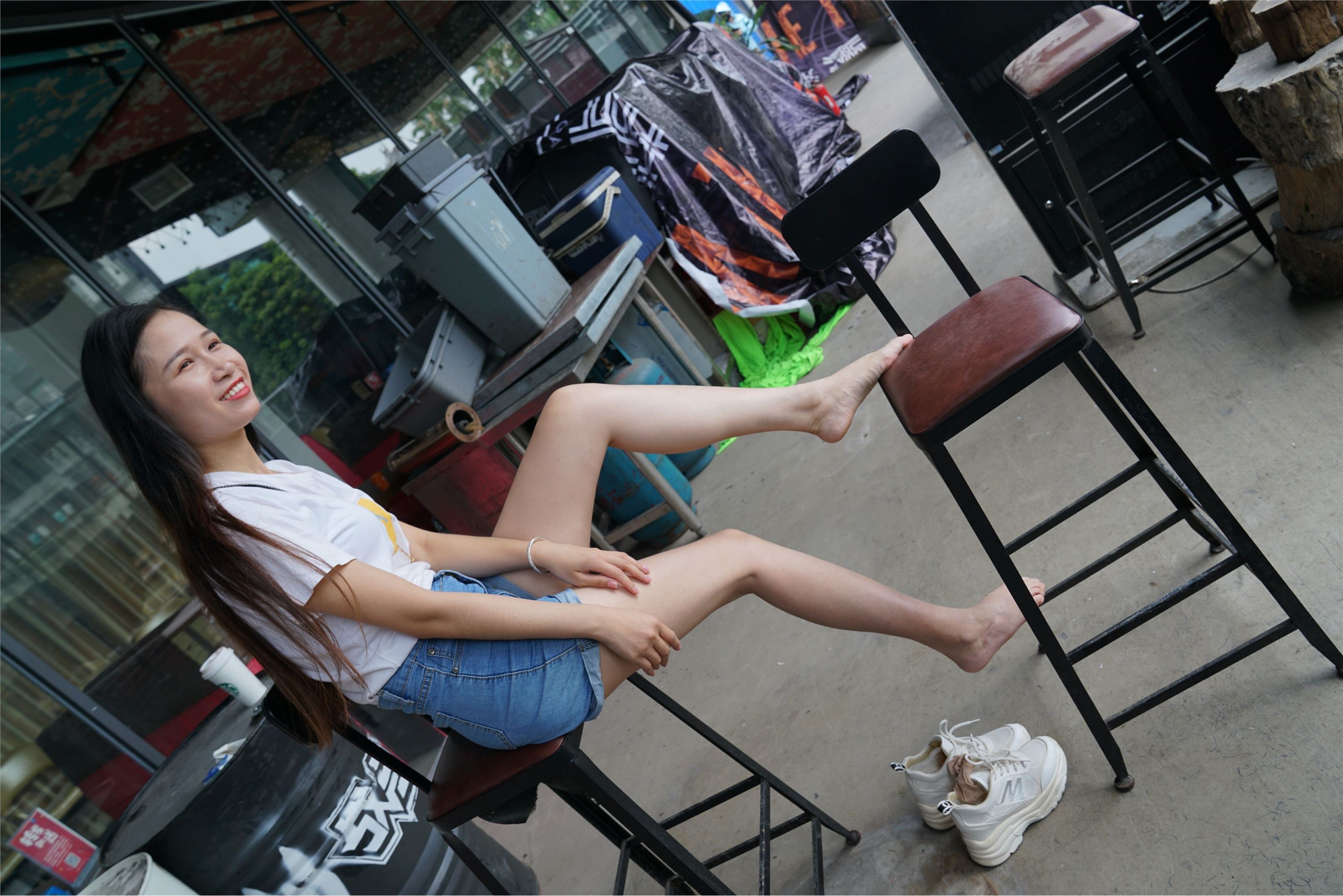 MussGirl 慕丝女郎 No.032 绿地售楼小姐的美足你们见过吗？潘潘